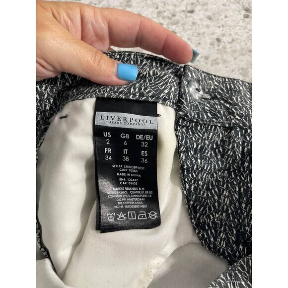 Liverpool Jeans Co pants chinos women's 2 white black gray geographic pattern - Picture 9 of 15